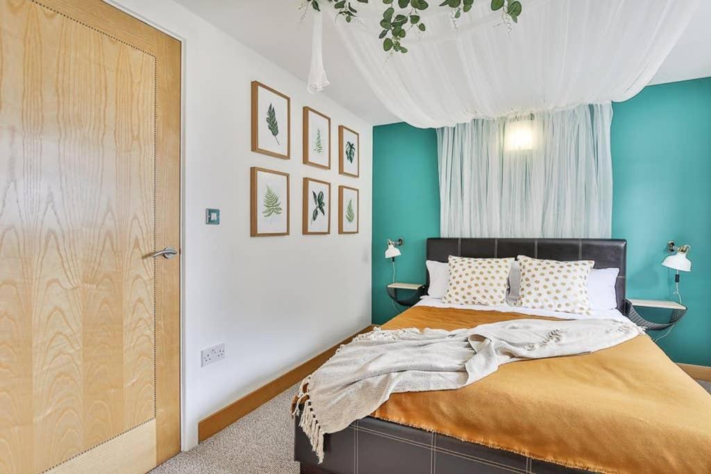 The Exclusive Gem Of Leeds - Sleeps 8 Apartment ภายนอก รูปภาพ